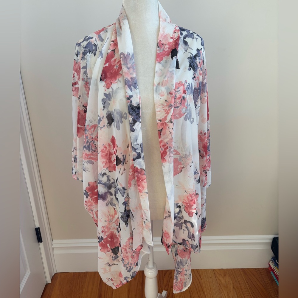 Sheer Floral kimono
